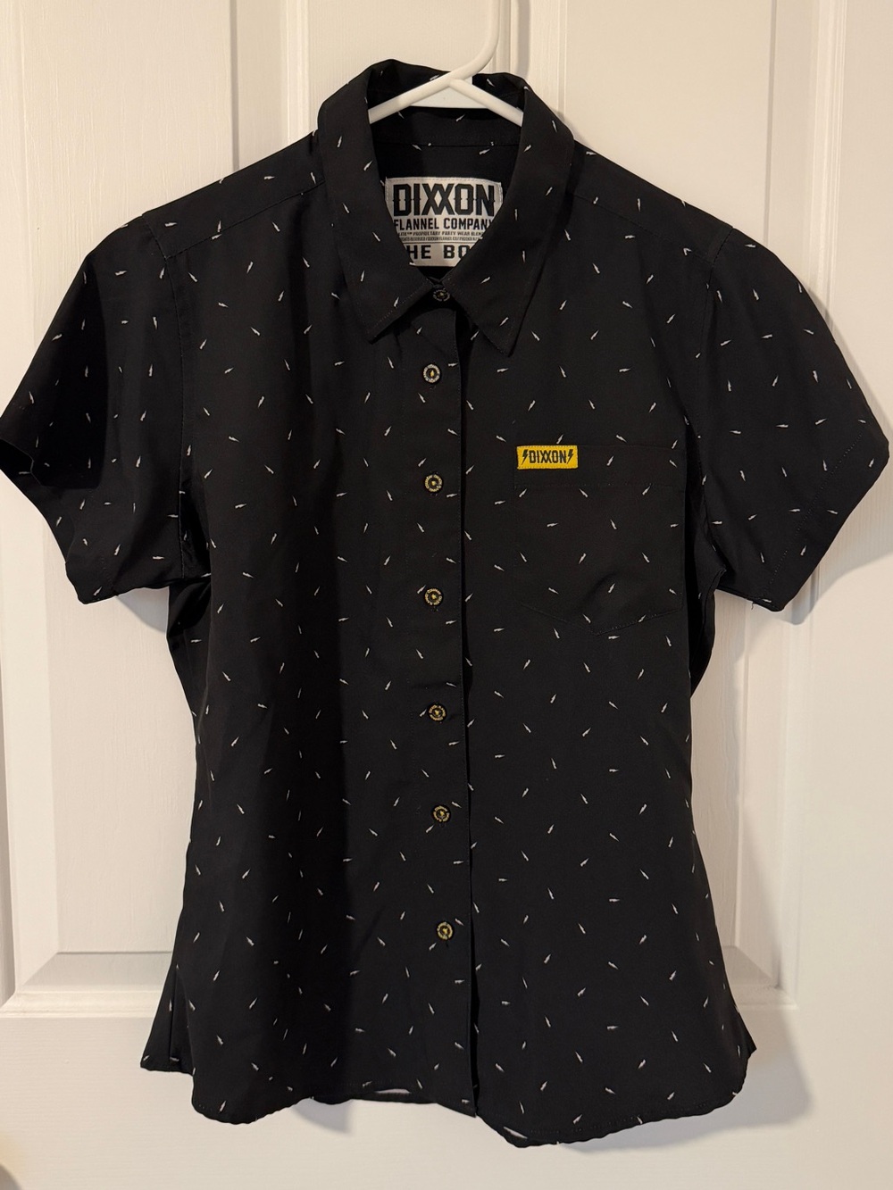 Dixxon flannel company women’s “the bolt” short sleeve button up shirt - small - Picture 3 of 12